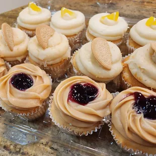 Miss Priss Cupcakes & Such