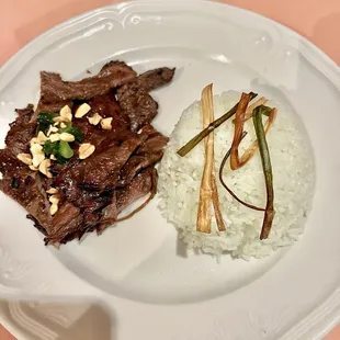 Grilled Beef w/ rice (instead of vermicelli)-- no veggies Rating 1/10