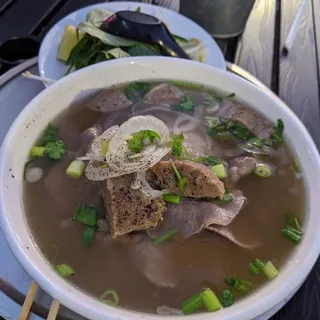 Beef Slices and Meatballs Pho