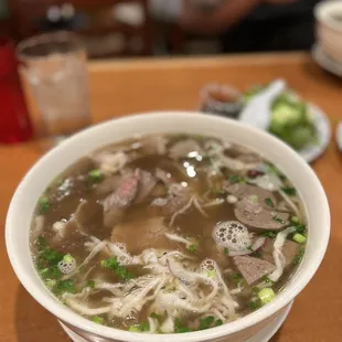 #24. Pho Xe Lua Dac Biet