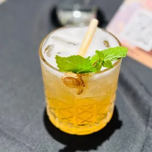 Very good whiskey based drink.