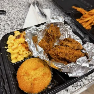 Miss Toyas Famous Fried Chicken w/ cornbread &amp; mac n cheese