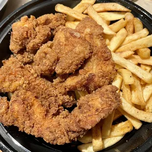 Catfish nuggets (comes with fries)