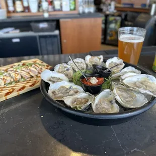 Oysters tuna tartare