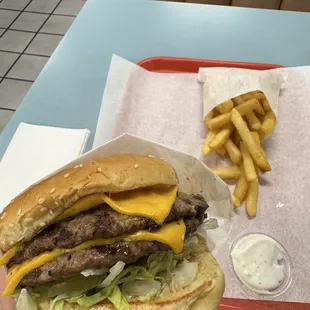 Double cheeseburger