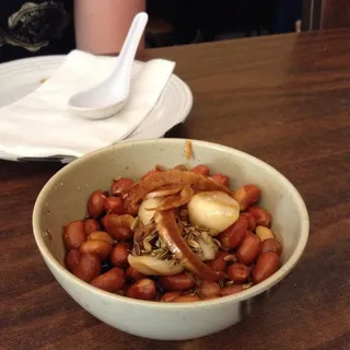 Beijing Style Vinegar Peanuts