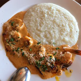 Shrimp and Grits Small Plate