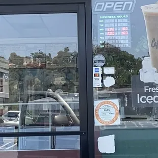 posted times.. the light is flashing/flickering but all days say close at 1pm (today is thursday).