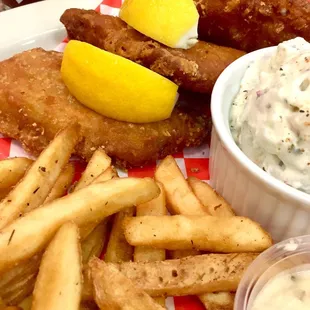 Fish n Chips. Pretty good.