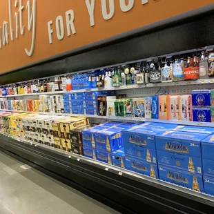 Ice Cold Beer Case 50 feet of every brand!