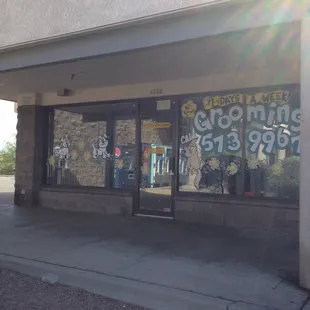 Entrance to the pet clinic