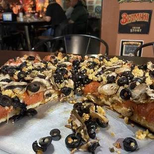 Build your own pep, garlic, mushrooms, olives