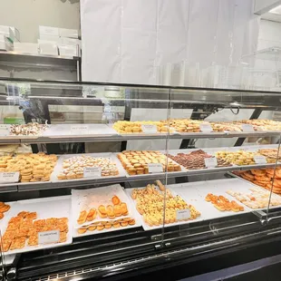 They have delicious Persian sweets