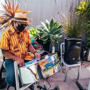 Live music on the Bay