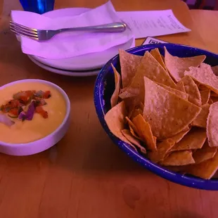 Chips and queso