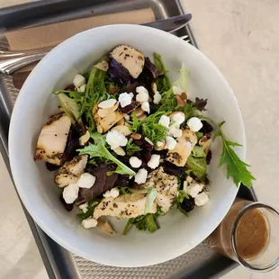 Spring mix with Chicken, cranberries, almonds, goat cheese, and house vinaigrette.
