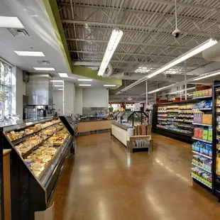 Mississippi Market, 500 7th Street West, St. Paul, MN 55102. Photo by Shaw-Lundquist Associates Inc.