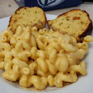 Mac + cheese....meh....