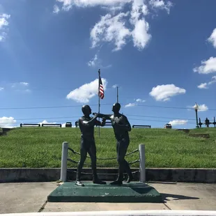 Heavyweight championship statue