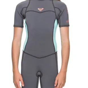 I recommend everyone young and old to wear some sort of wetsuit or sunsuit, in my lessons.