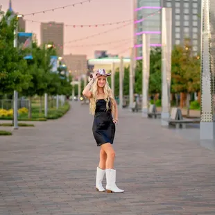 Downtown Oklahoma City  Senior Portraits
