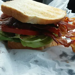 BLT