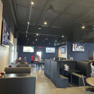 Good amount of TV&apos;s to watch the game but the share the receivers so multiple TV&apos;s have to be on the same channel