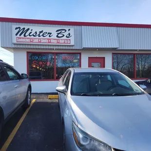 Front entrance of Mister B&apos;s