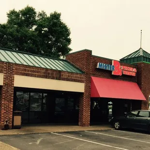Convenient LOCATION &amp; Parking