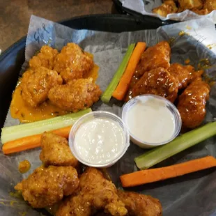 chicken, chicken wings and fried chicken, poultry, fried chicken wings, bbq wings, chicken wings, bbq chicken, fried chicken, food