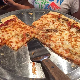 Thin crust cheese and 1/2 mushroom.