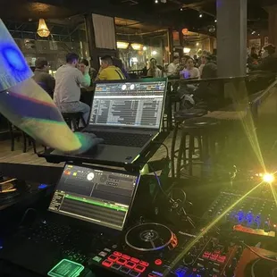 sushi and sashimi, interior