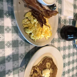 Short stack with (2) Eggs and Bacon