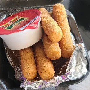 Mozzarella sticks