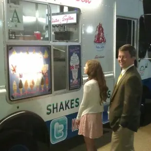 They even do weddings!