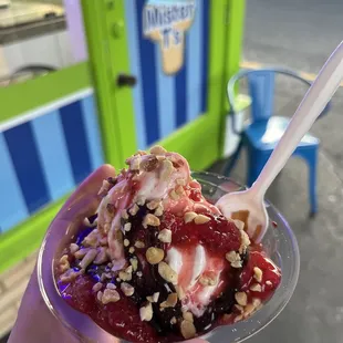 Yum small sundae