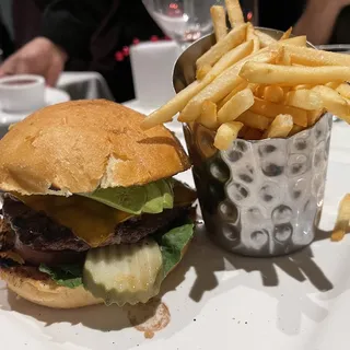 Mistral Wagyu Cheeseburger