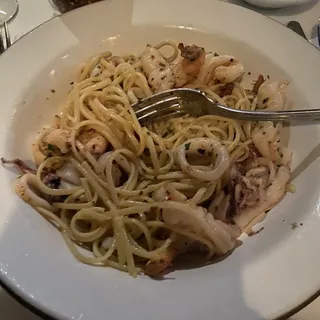 Linguine with Shrimp and Calamari, Chili Flakes, Garlic, Parsley & Olive Oil