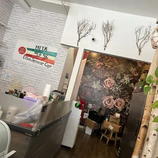 the entrance to the restaurant
