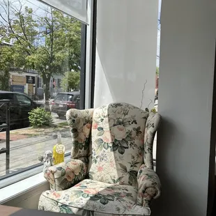 Cute sitting area by the window