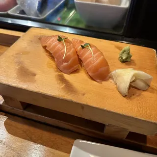 Sake Nigiri Sushi