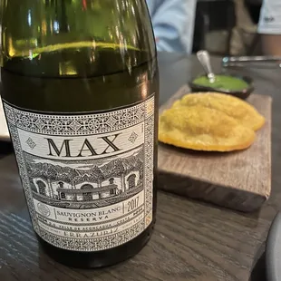 Bottle of Sauvignon perfect for all our seafood meals