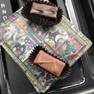 Dark choclate and milk chocolate raspberry gels banging as the owner just stated as we were feasting in our truck. Great owner!