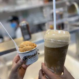 Left: Thai tea + Oreo Cookie ; right: Rootbeer float with Dulce De Leche + Horchata