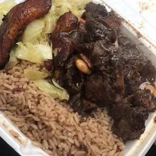 Oxtail with brown rice &amp; cabbage