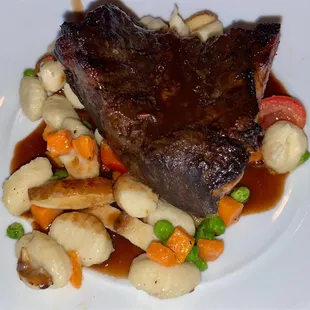 Short rib with potato gnocchi and veggies