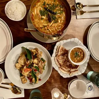 L Tom Yum Goong