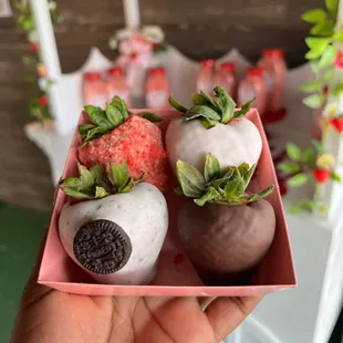 Chocolate Dipped Strawberries