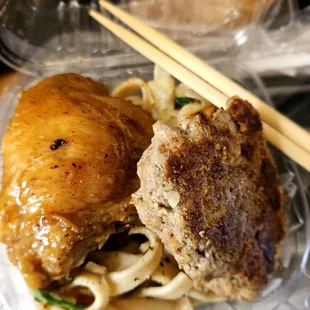 Lunch fr@Mitsuba Delicatessen; 8/22/2024.My Mini Bento. Chow Fun, Hamburger, Shoyu Chicken &amp; Chowfun.I switch out my Bento,all da time! LOL