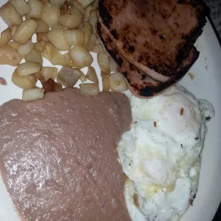 Huevos with Ham plate